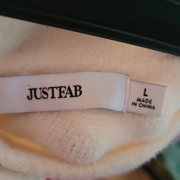 Casual tops and skirts - Picture 12 of 14